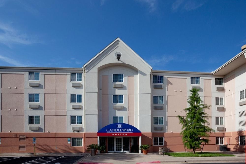 CANDLEWOOD SUITES ARBORETUM-NORTHWEST photo 3