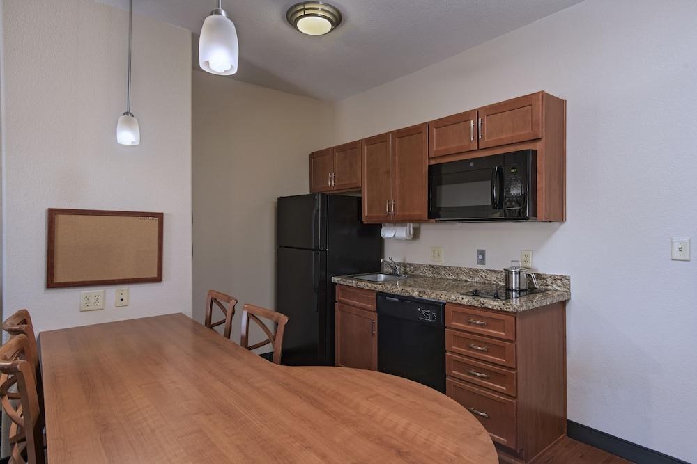 CANDLEWOOD SUITES AUSTIN N-CEDAR PARK photo 4