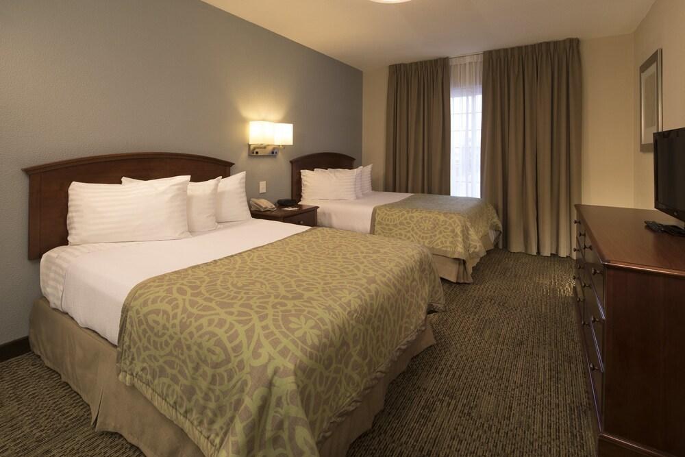 STAYBRIDGE SUITES MONTERREY - SAN PEDRO photo 3