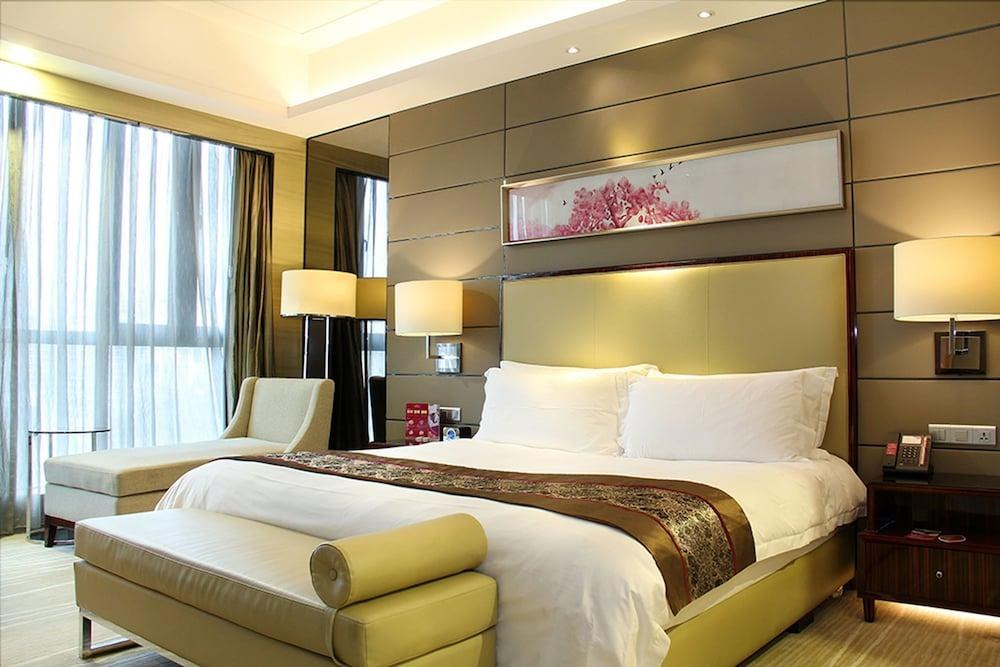 CROWNE PLAZA LONGGANG CITY CENTER photo 4