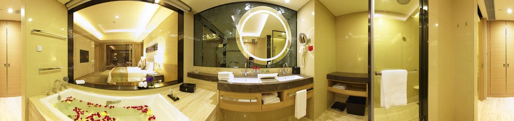 CROWNE PLAZA GUANGZHOU HUADU photo 1