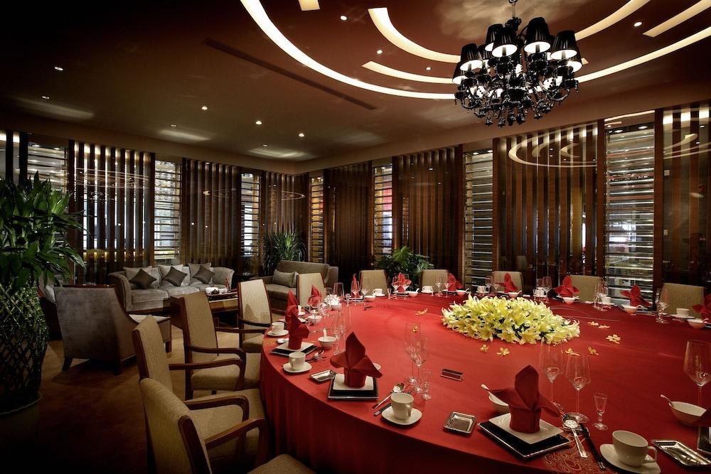 CROWNE PLAZA BEIJING SUN PALACE photo 2