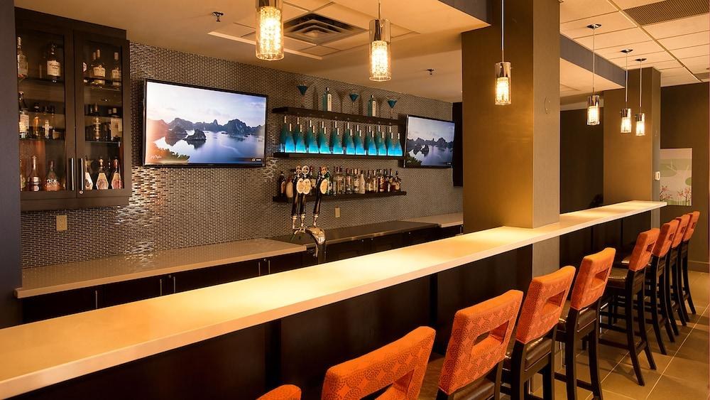 HOLIDAY INN & SUITES MISSISSAUGA WEST - MEADOWVALE photo 4