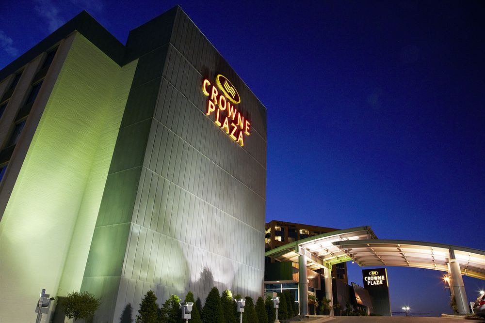 CROWNE PLAZA BLOOMINGTON MSP AIRPORT / MOA
