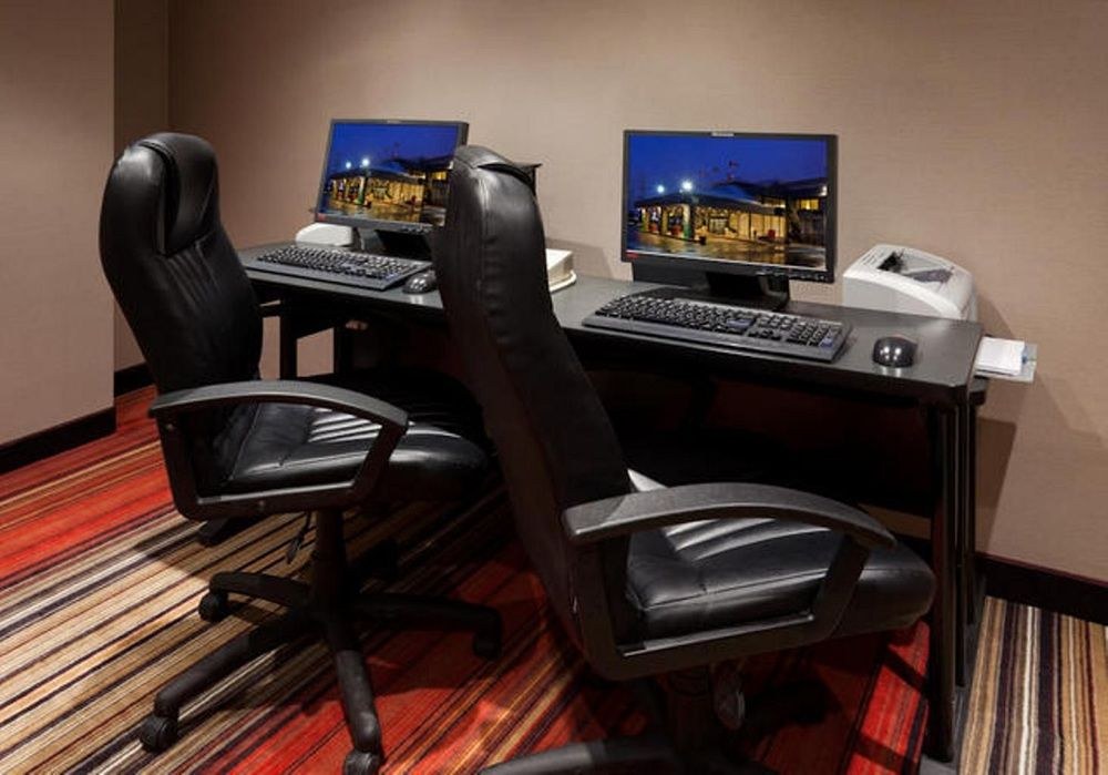 HOLIDAY INN TORONTO-AIRPORT EAST