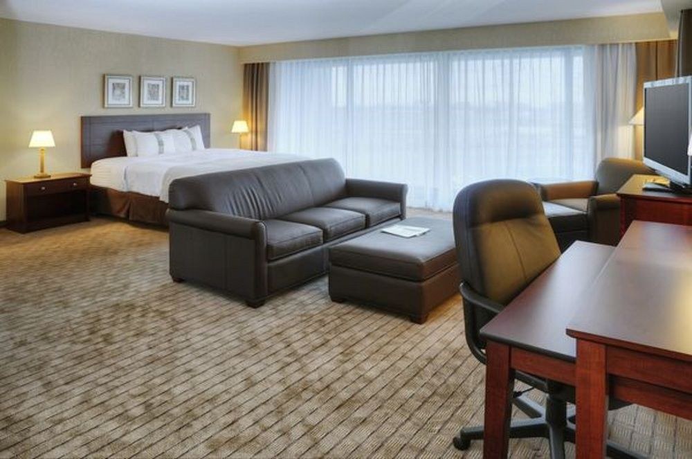 HOLIDAY INN TORONTO-AIRPORT EAST photo 1