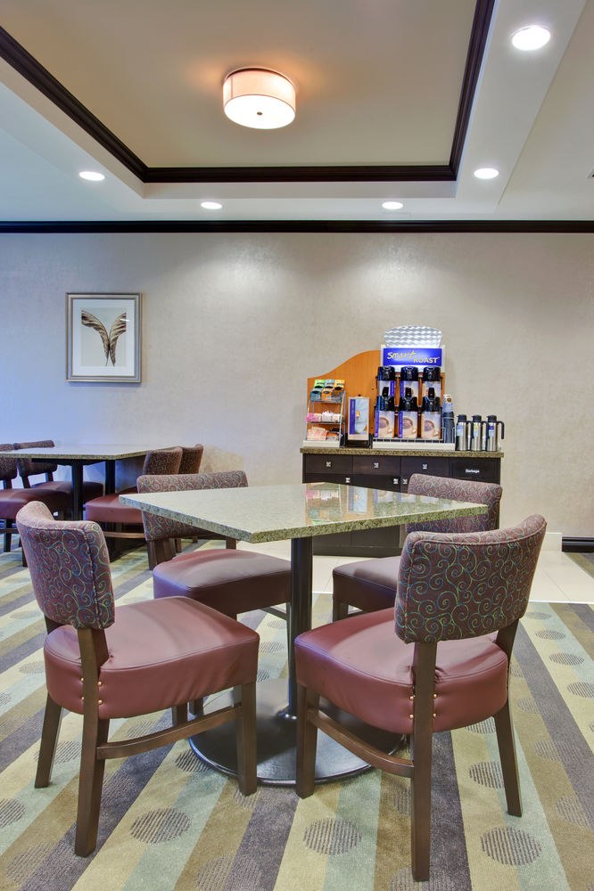HOLIDAY INN EXPRESS & SUITES OTTAWA WEST - NEPEAN photo 1