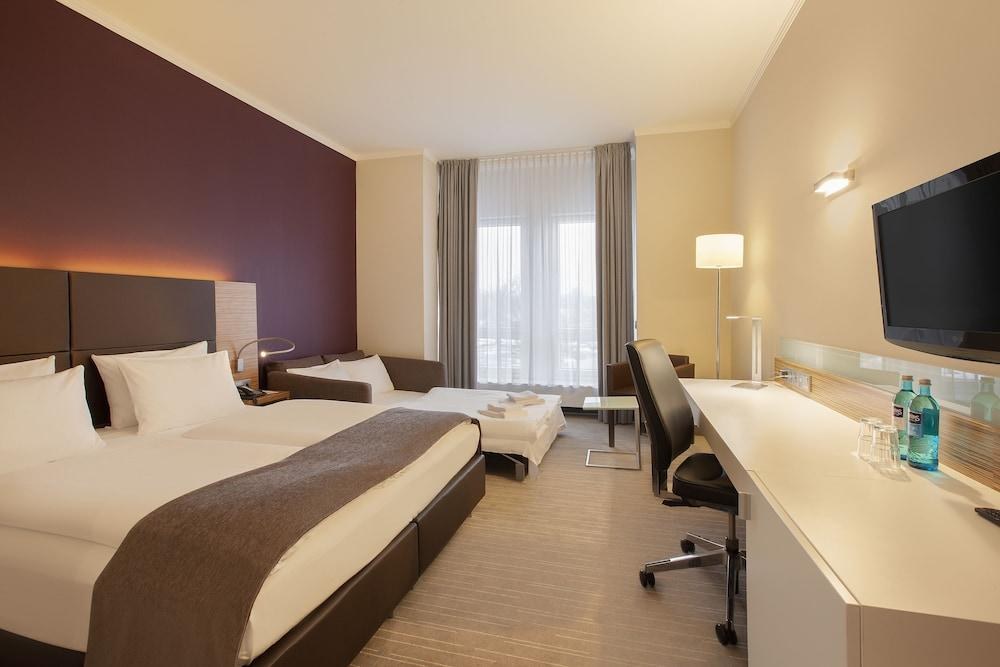 HOLIDAY INN LEIPZIG - GÜNTHERSDORF photo 3