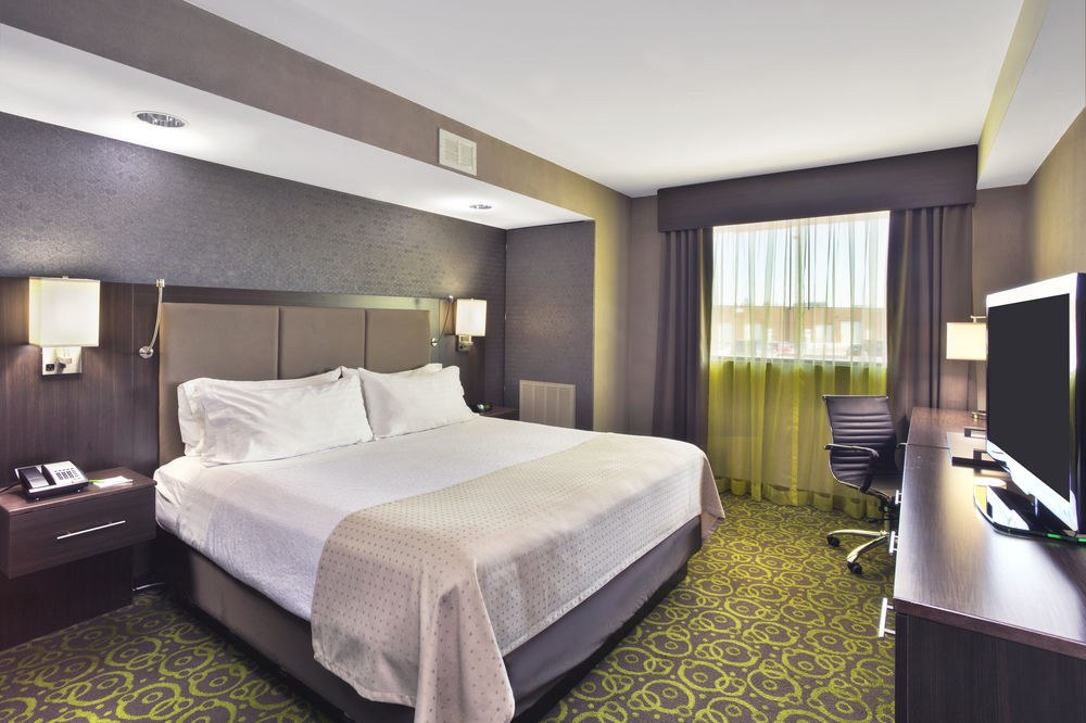 HOLIDAY INN AIRPORT POLO PARK photo 1