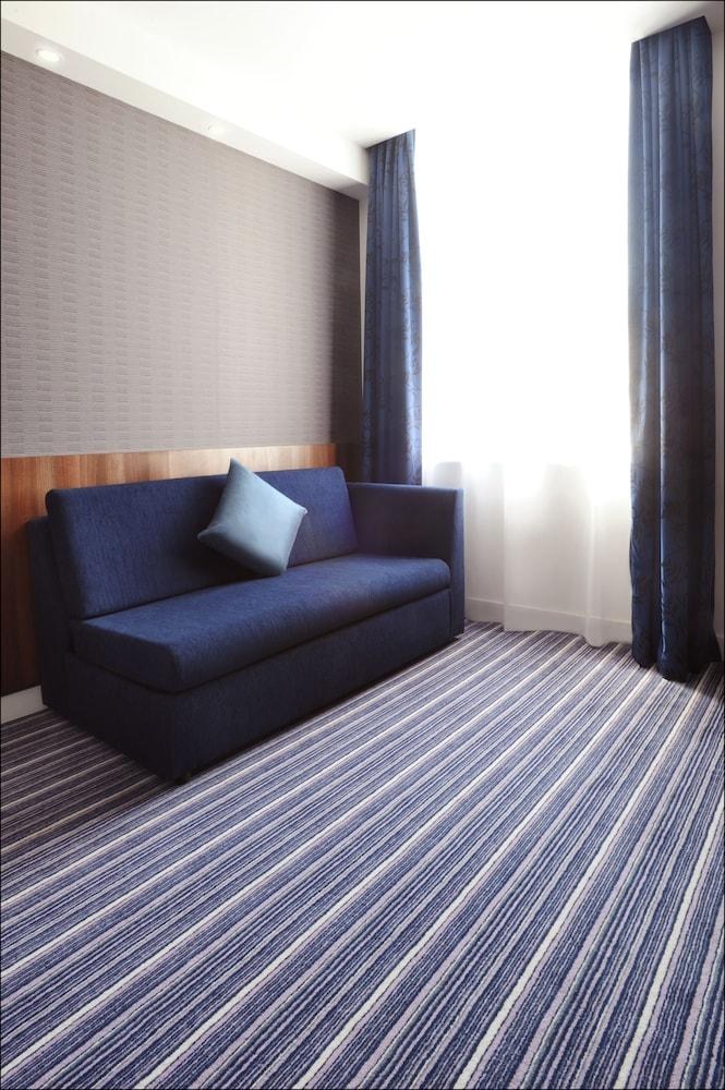 HOLIDAY INN EXPRESS BIRMINGHAM - SNOW HILL photo 4