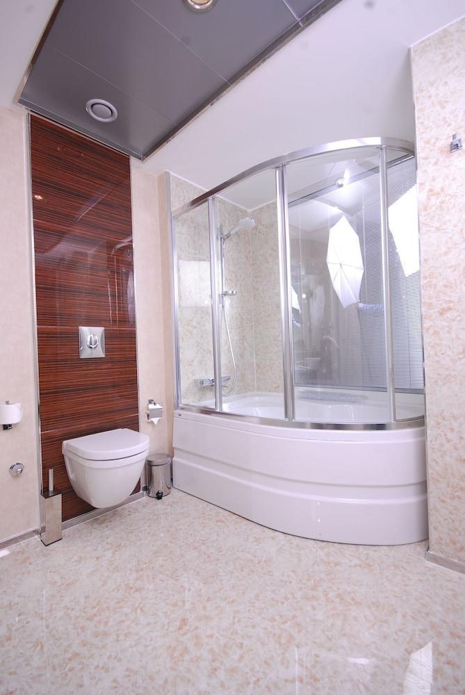 HOLIDAY INN ANKARA - KAVAKLIDERE photo 2
