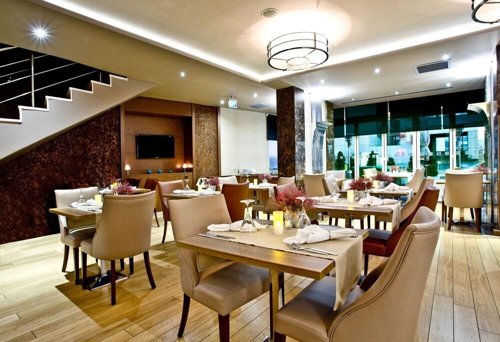 HOLIDAY INN ANKARA - KAVAKLIDERE photo 3