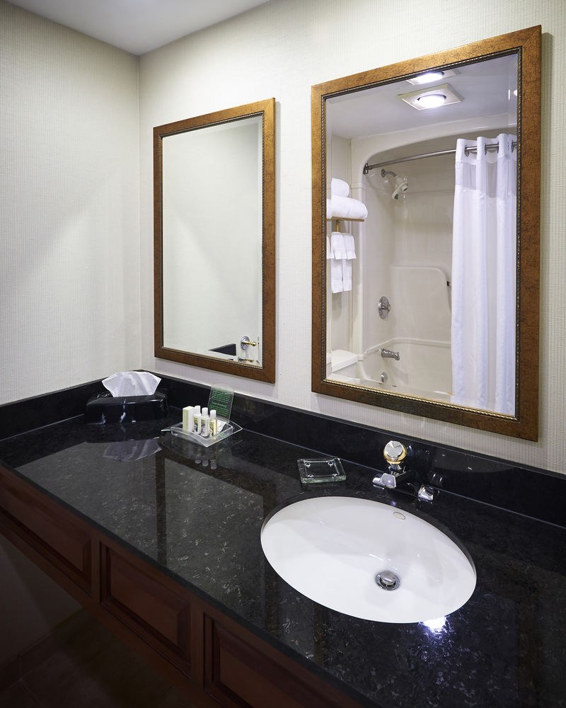 HOLIDAY INN AT BRONTE photo 1