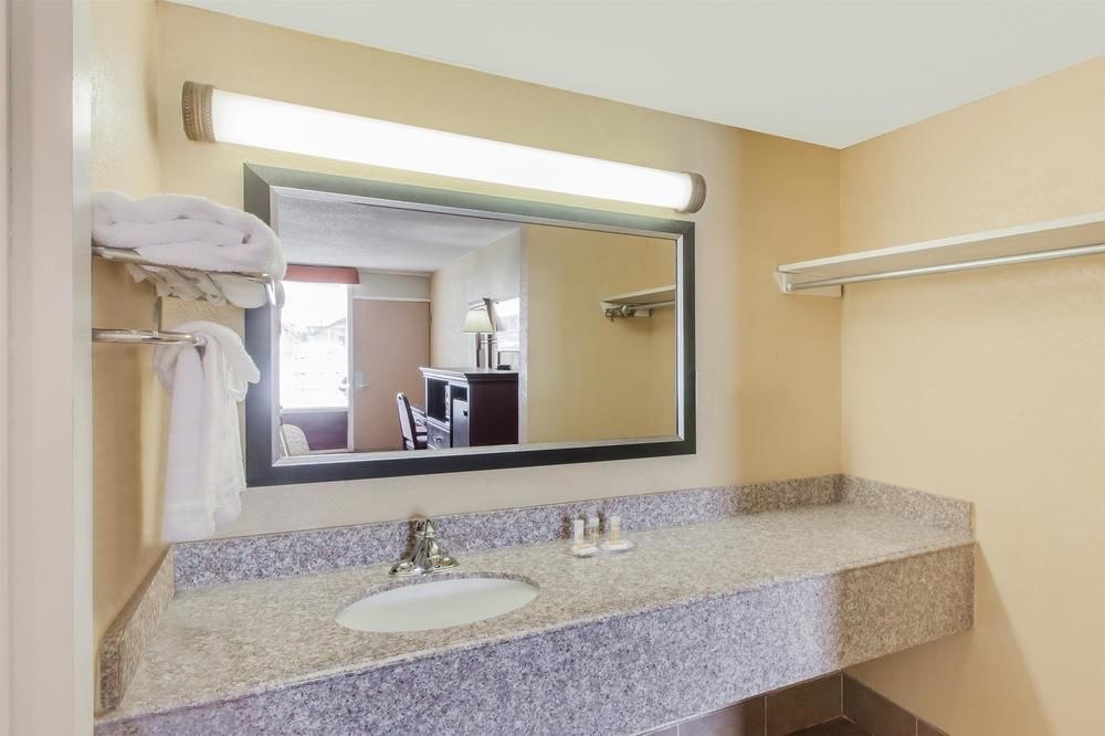 AMERICAS BEST VALUE INN ELK CITY