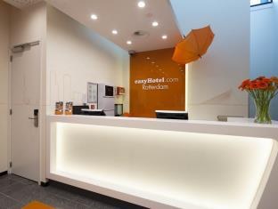 EASYHOTEL ROTTERDAM CITY CENTR photo 1
