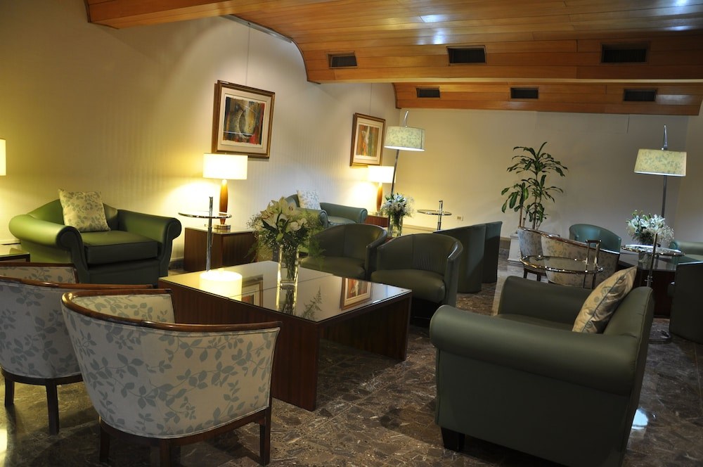 HOTEL CARLTON photo 1