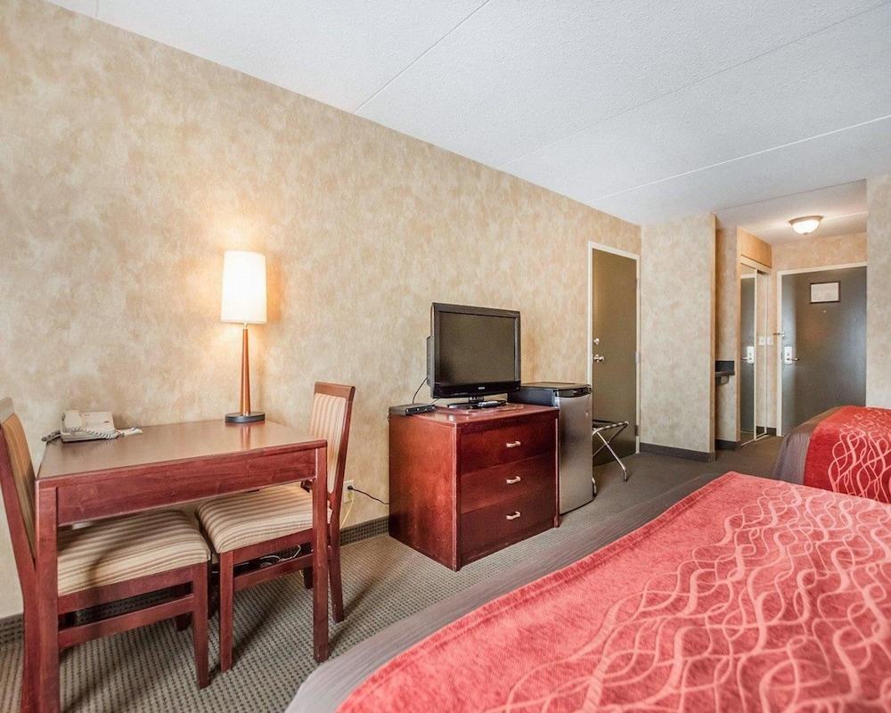 Comfort Inn Hotel Sturgeon Falls photo 2