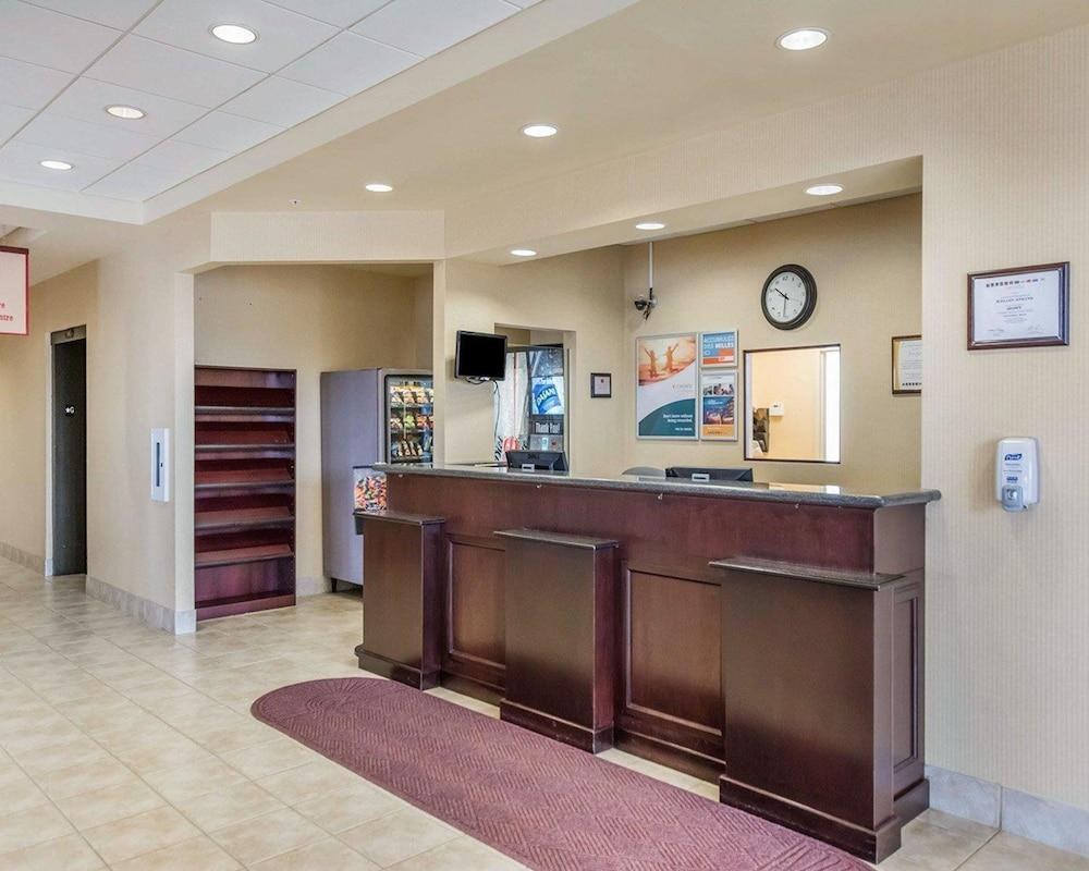 Comfort Inn Hotel Sturgeon Falls photo 4