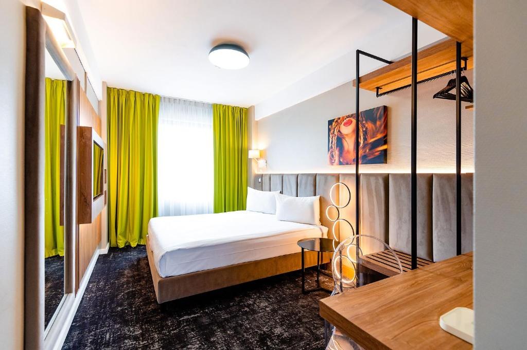BUSINESS HOTEL CONFERENCE CENTER & SPA photo 2