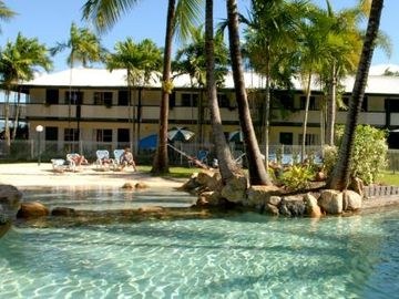 CAIRNS GATEWAY RESORT