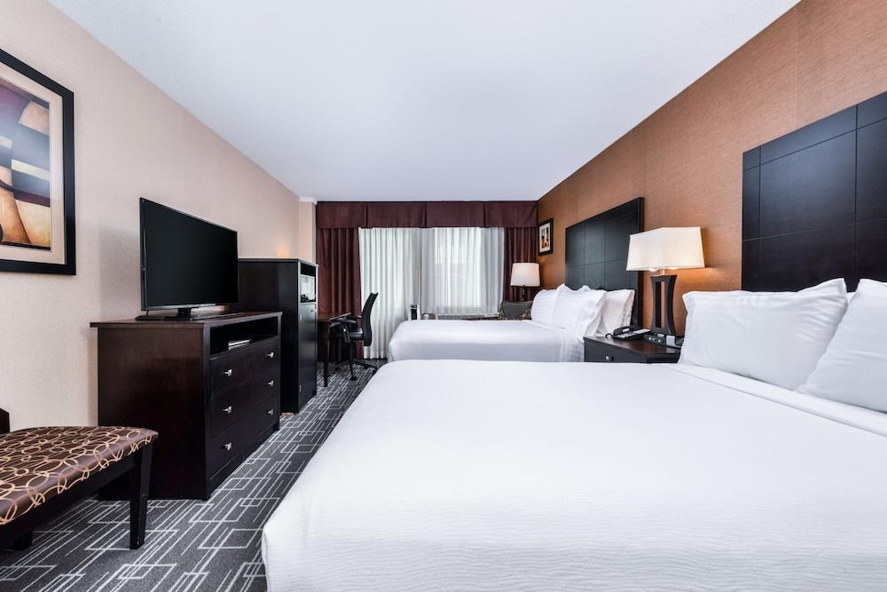 HOLIDAY INN CHARLOTTE-CENTER CITY photo 3