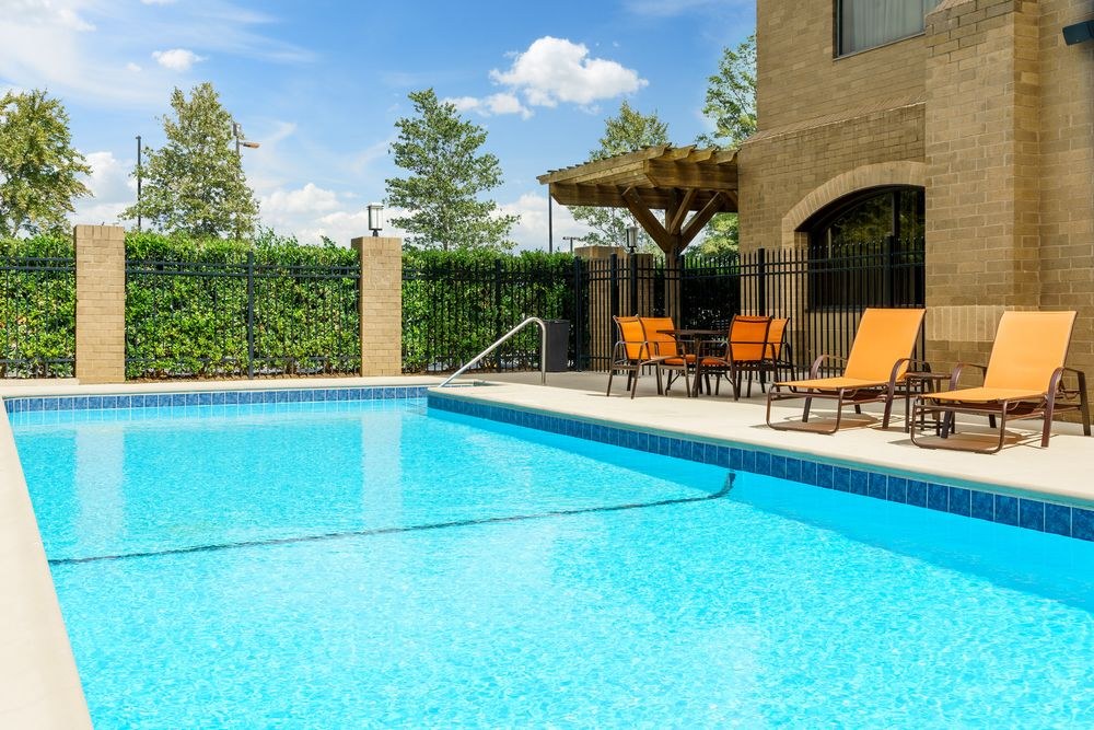 HOLIDAY INN CHARLOTTE UNIVERSITY