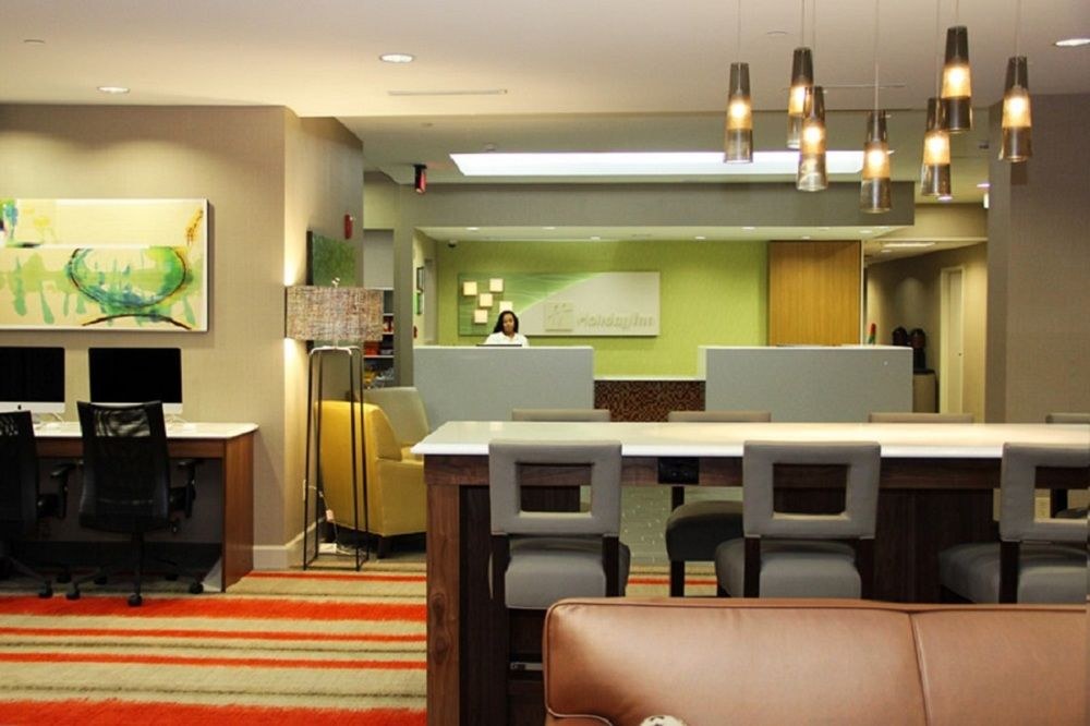 HOLIDAY INN CHARLOTTE UNIVERSITY photo 1