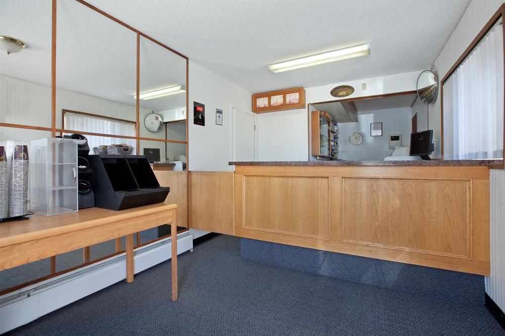 TRAVELODGE BY WYNDHAM MOOSE JAW photo 1