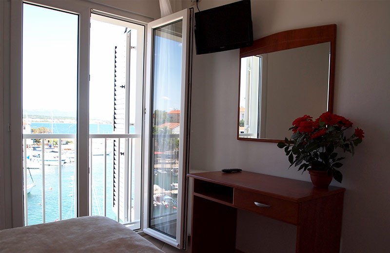 ADRIA HOTEL MALINSKA photo 1