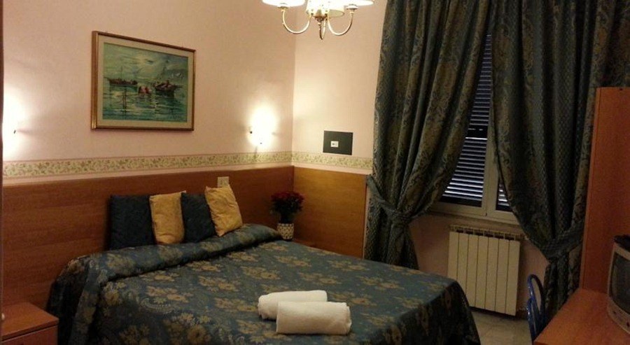 HOTEL VENTURA photo 2