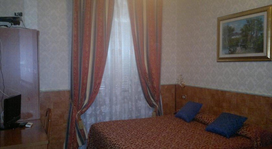 HOTEL VENTURA photo 4