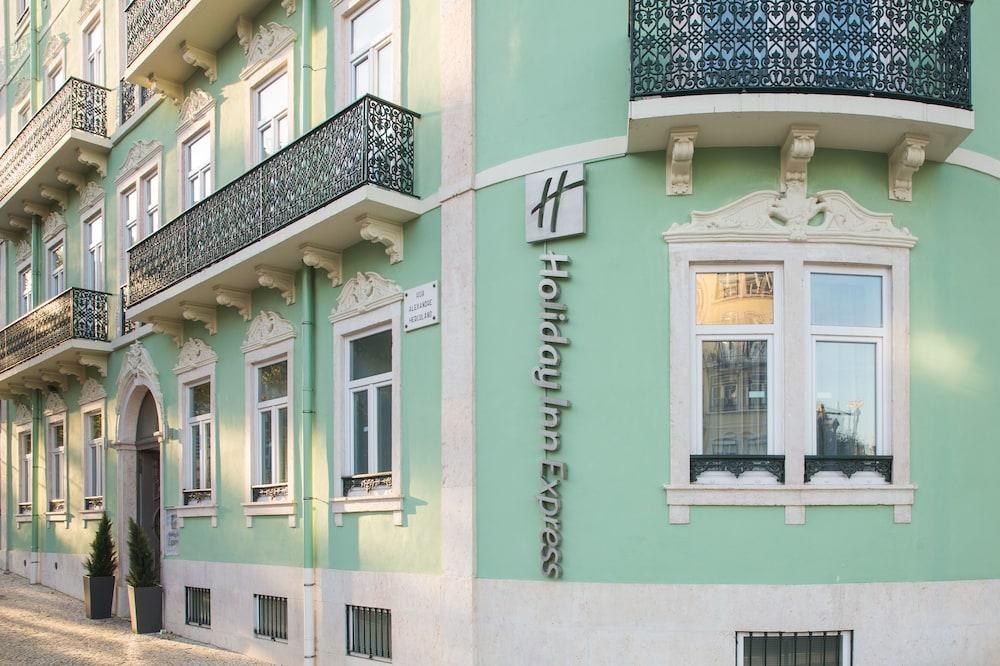 Holiday Inn Express Lisbon - Av. Liberdade photo 2