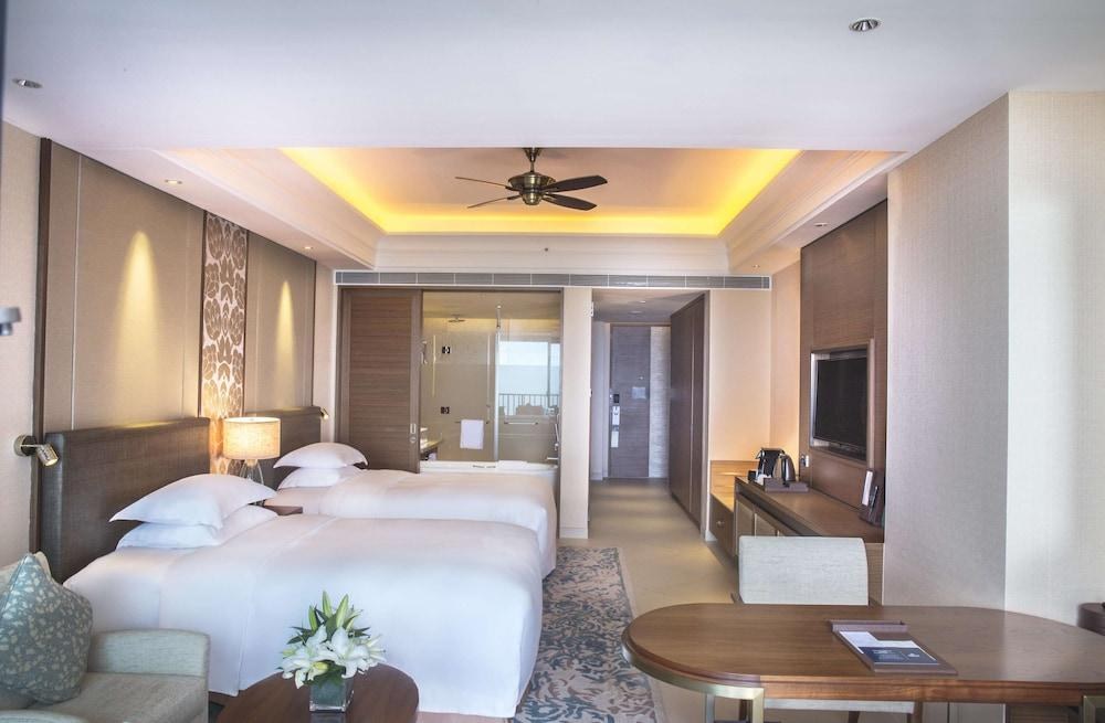 Hilton Haikou Meilan photo 2