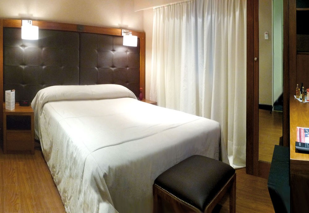 WALDORF HOTEL photo 1