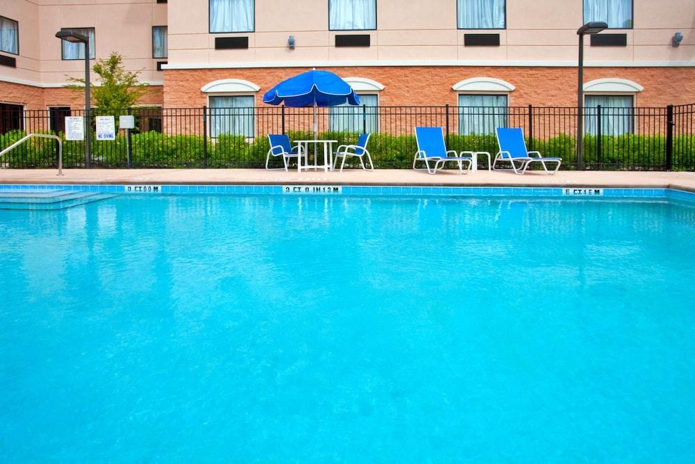 HOLIDAY INN EXPRESS & SUITES ORLANDO-OCOEE EAST photo 3