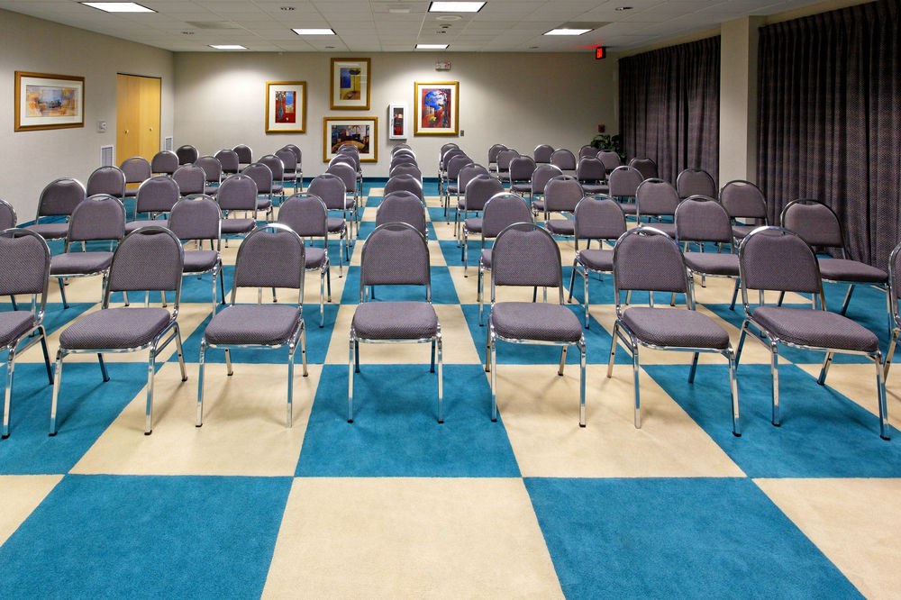 HOLIDAY INN EXPRESS & SUITES SAN ANTONIO RIVERCENTER AREA