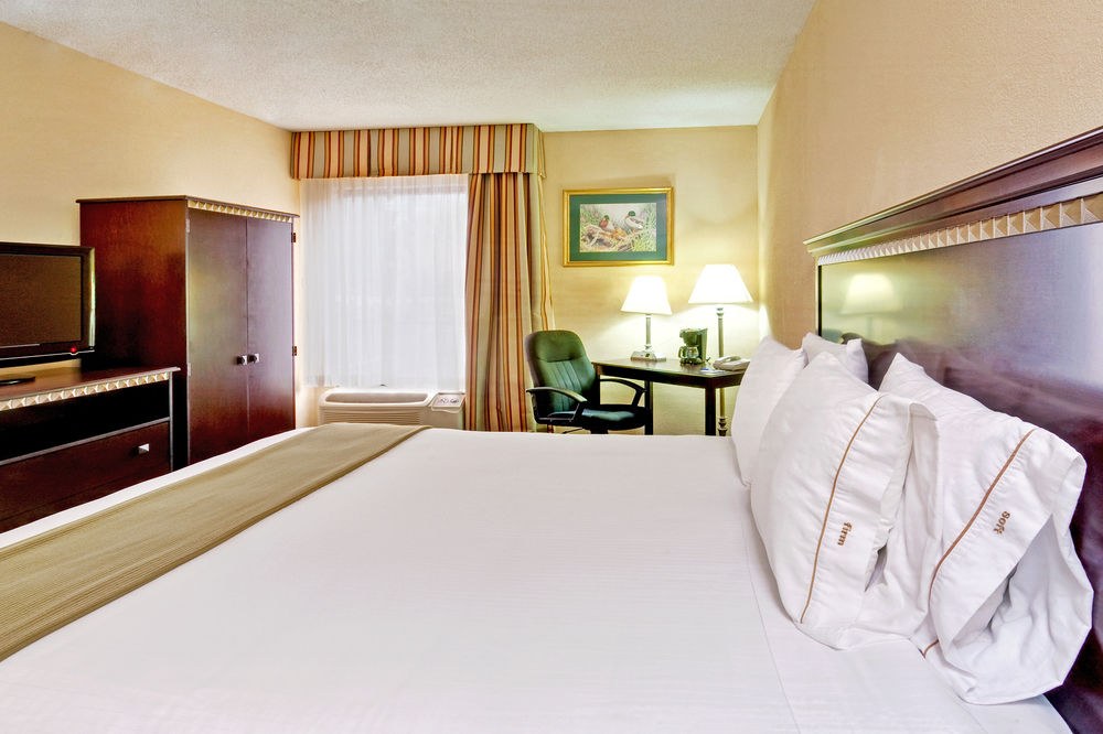 HOLIDAY INN EXPRESS MEMPHIS MEDICAL CENTER MIDTOWN photo 1