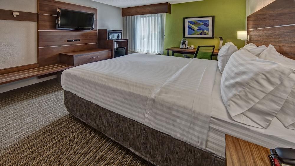 HOLIDAY INN EXPRESS MEMPHIS MEDICAL CENTER MIDTOWN photo 2