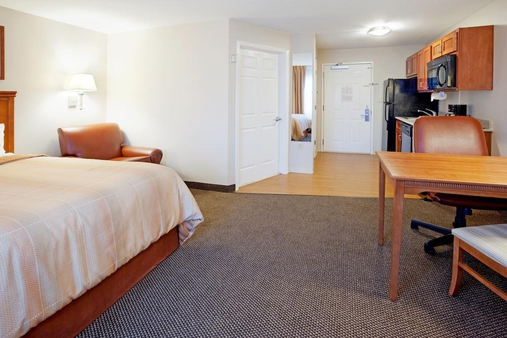 CANDLEWOOD SUITES SAN ANTONIO DOWNTOWN photo 2