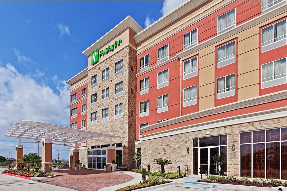 HOLIDAY INN HOUSTON - WESTCHASE photo 2