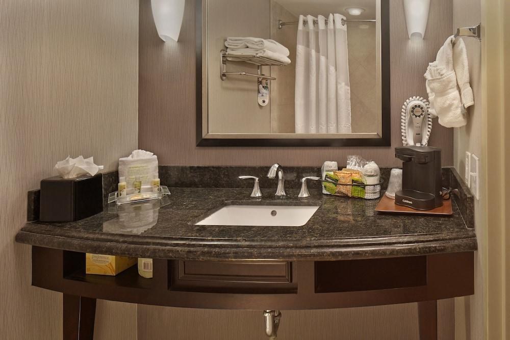 HOLIDAY INN JACKSONVILLE E 295 BAYMEADOWS photo 2