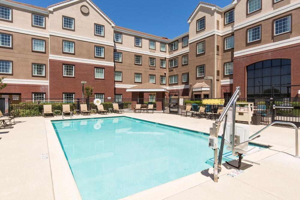 STAYBRIDGE SUITES SACRAMENTO AIRPORT NATOMAS photo 4
