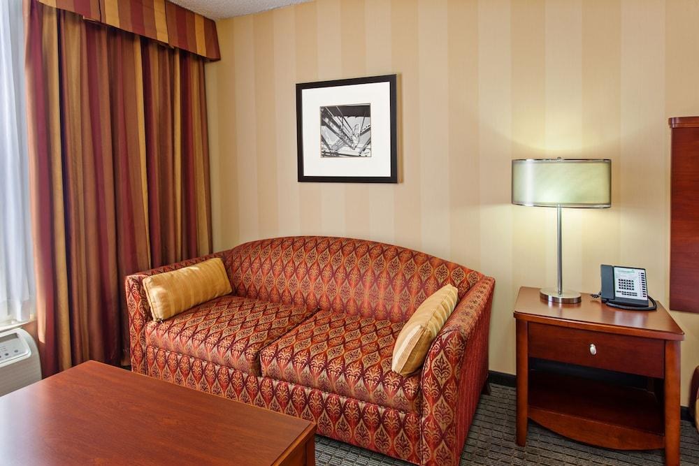 HOLIDAY INN SACRAMENTO DOWNTOWN - ARENA photo 4