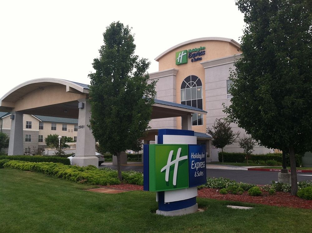 HOLIDAY INN EXPRESS & SUITES SACRAMENTO AIRPORT NATOMAS photo 1