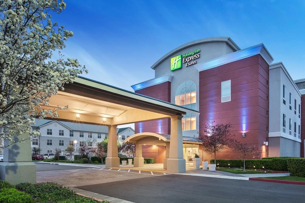 HOLIDAY INN EXPRESS & SUITES SACRAMENTO AIRPORT NATOMAS photo 3