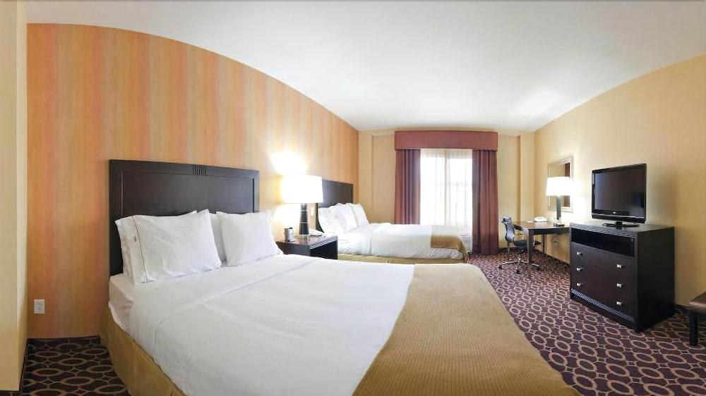 HOLIDAY INN EXPRESS HOTEL & SUITES SACRAMENTO NE CAL EXPO photo 2