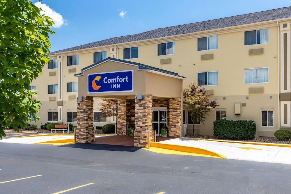 Comfort Inn South Tulsa Woodland Hills photo 2