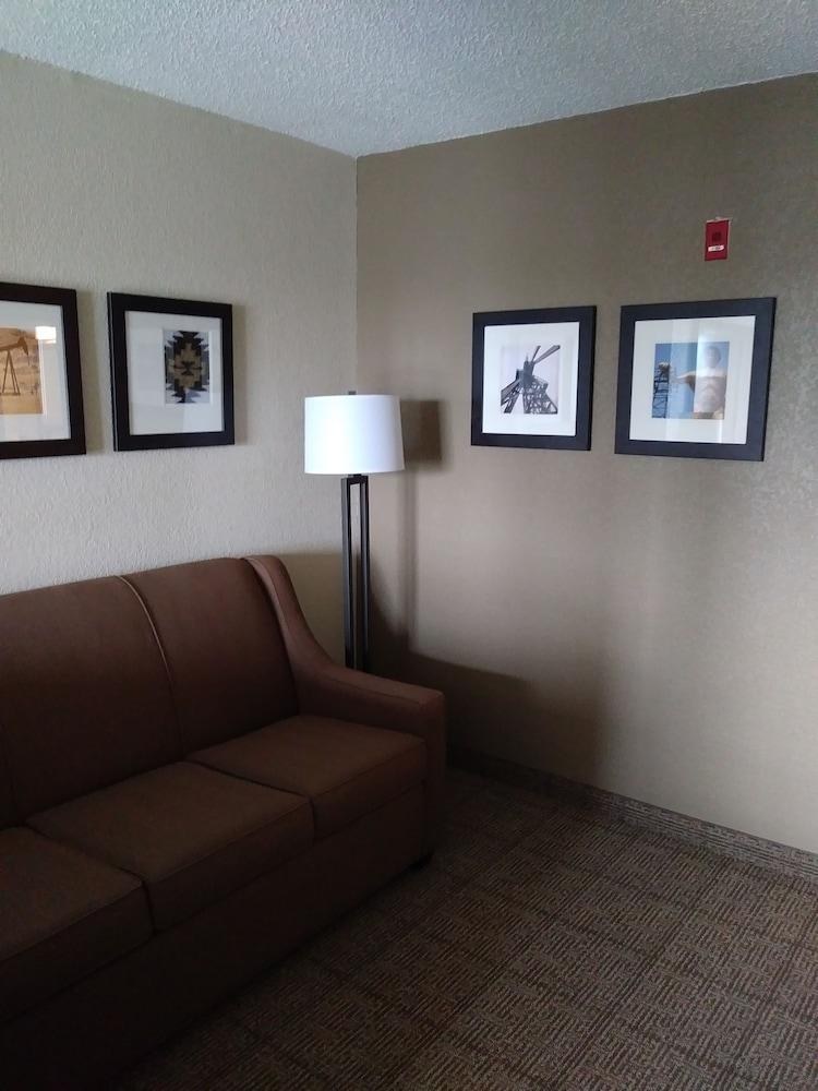 Comfort Inn South Tulsa Woodland Hills photo 3