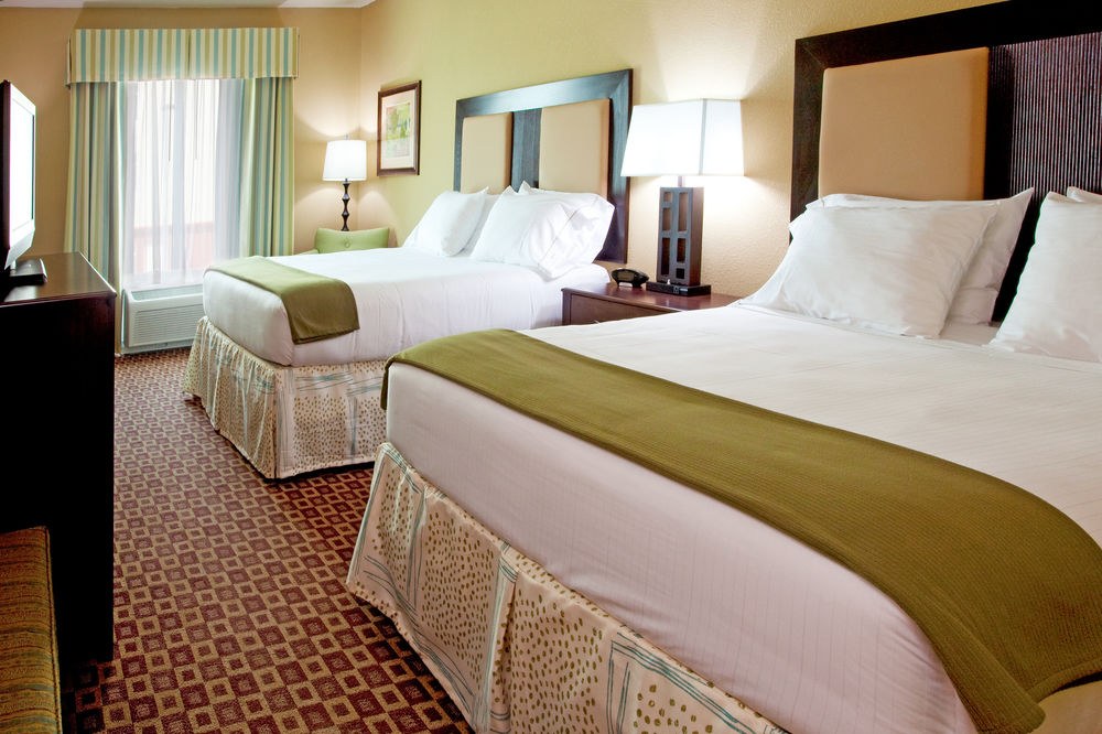 HOLIDAY INN EXPRESS & SUITES CHAFFEE-JACKSONVILLE WEST photo 1
