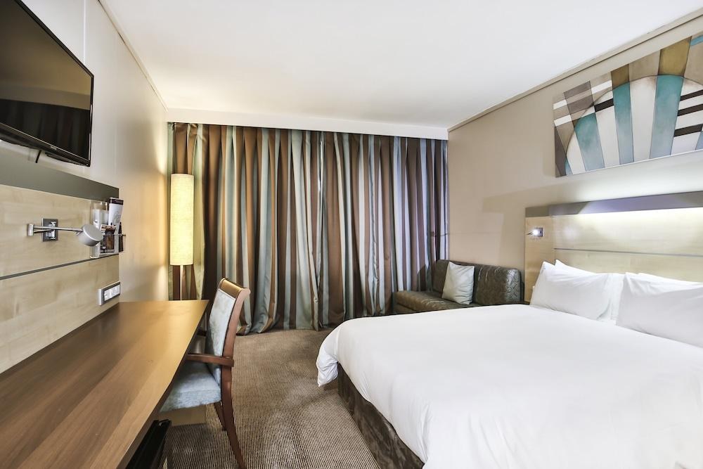 HOLIDAY INN EXPRESS SANDTON - WOODMEAD photo 3